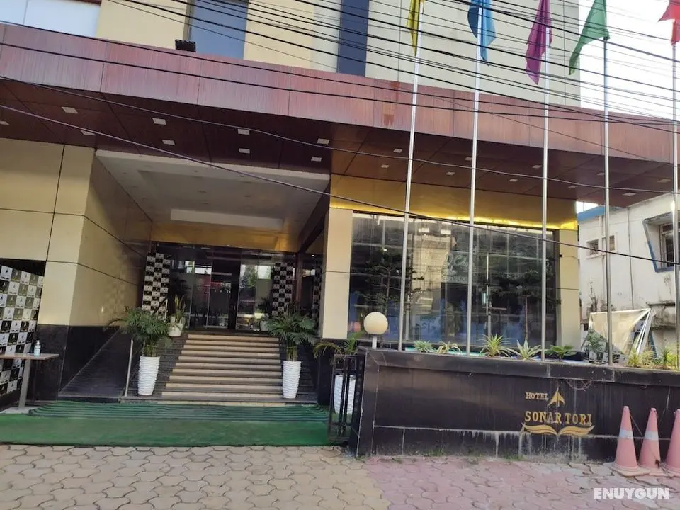 Hotel Sonar Tori Agartala - Dış Mekan