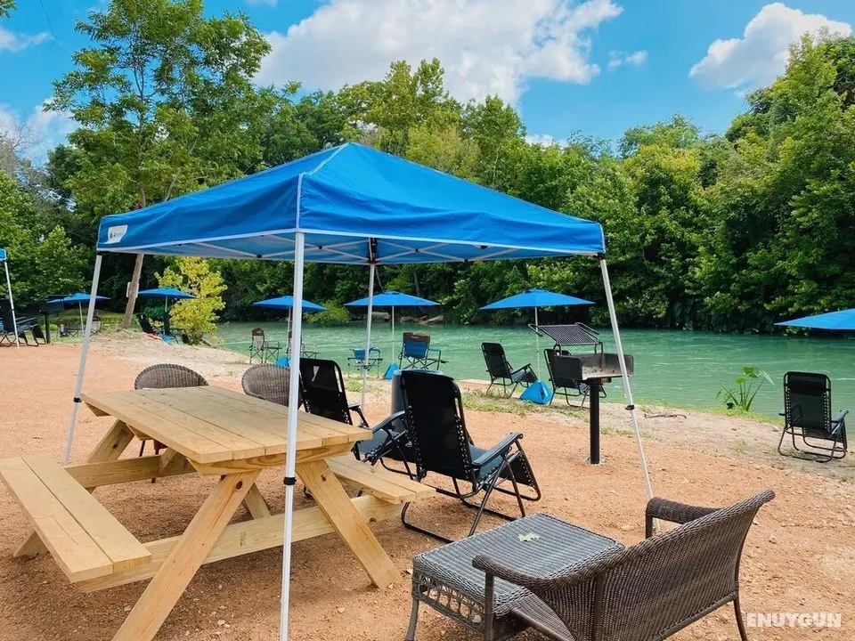 Son's Blue River Camp Glamping Cabin P - Dış Mekan