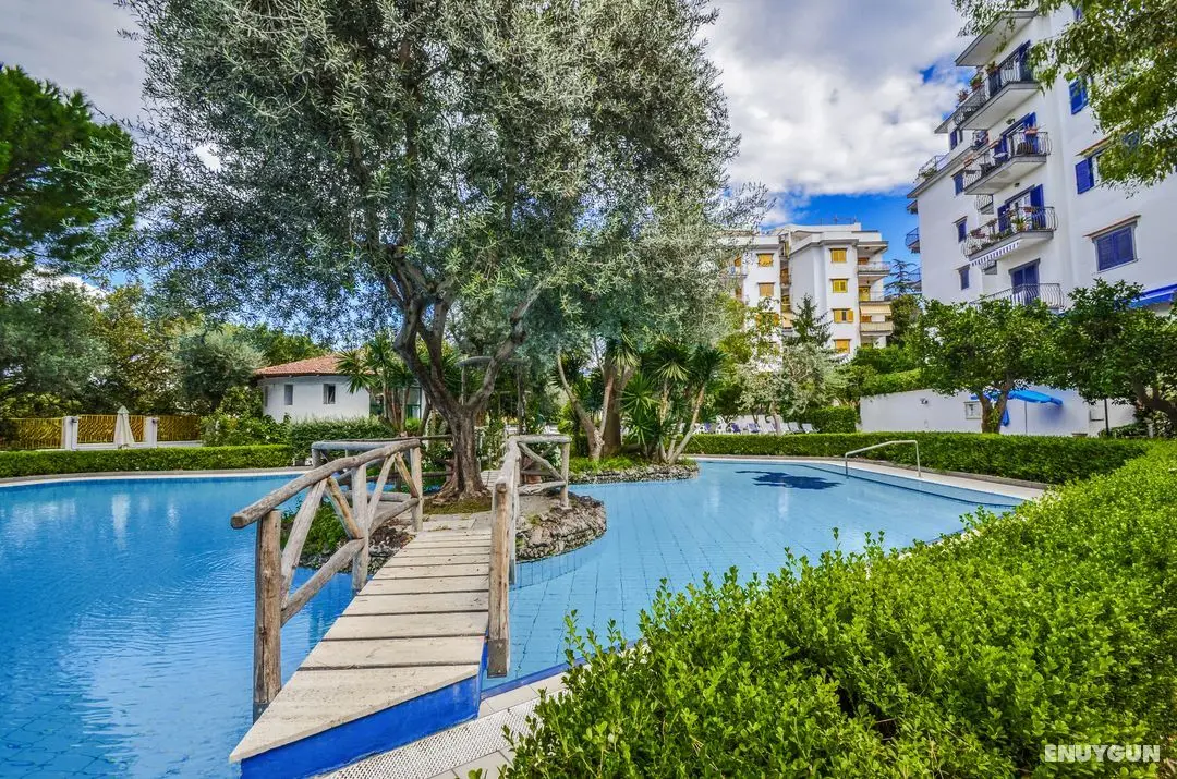 Sorrento Pool &Suites - Genel