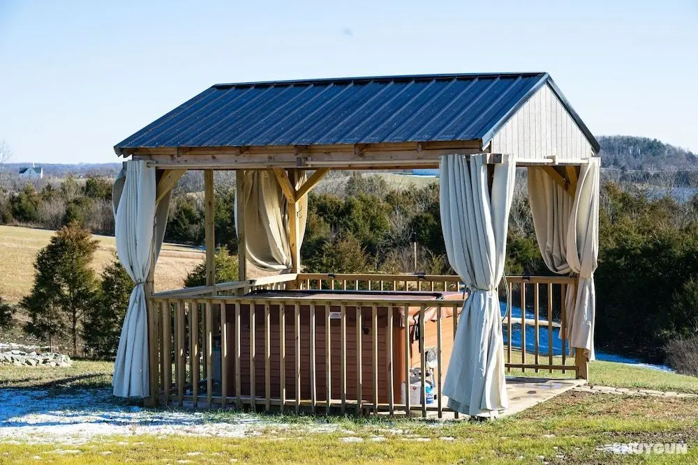 Southern Viking B&B - Havuz