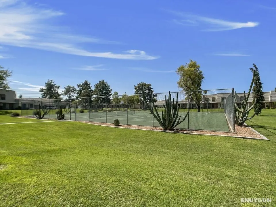 Southwest Splendor 2BR Tempe Townhome - Dış Mekan