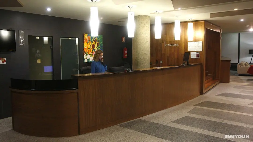 Hotel & Spa Real Ciudad de Zaragoza - Genel