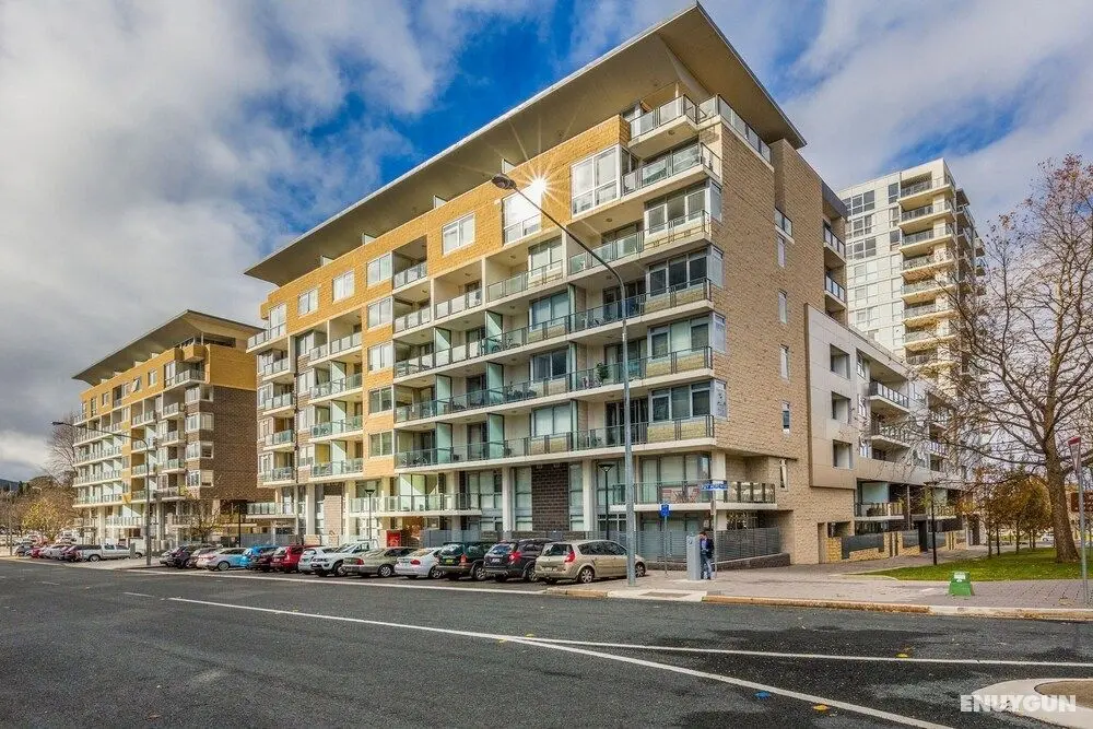 Spacious 1-Bedroom Apartment With Parking - Dış Mekan