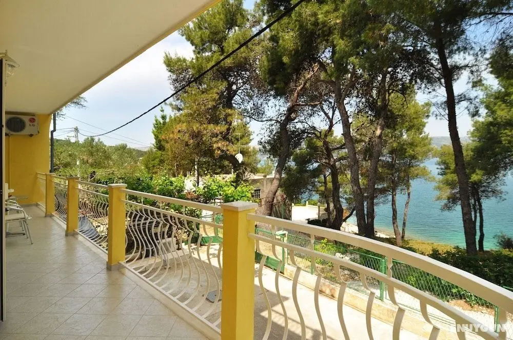 Spacious 100m2 apt W.big Terrace & Great sea View - Öne Çıkan Resim