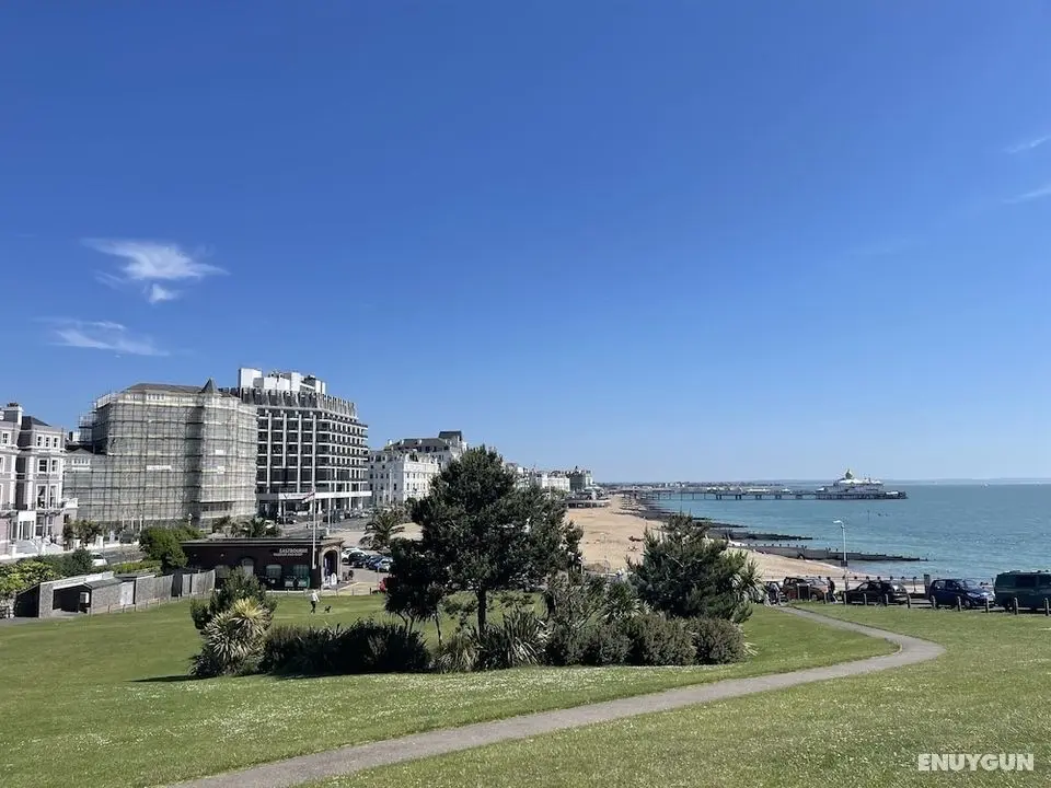 Spacious 2-bed Apartment With Free Parking - Öne Çıkan Resim