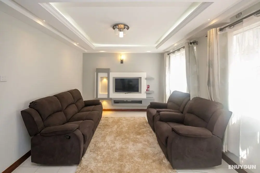 Spacious 2bdr Home-5mins TO Wilson Airport - Öne Çıkan Resim