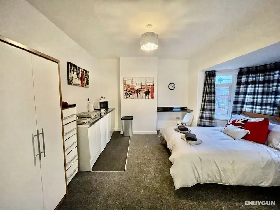 Spacious 3-bed House in Darlington get Location - Oda