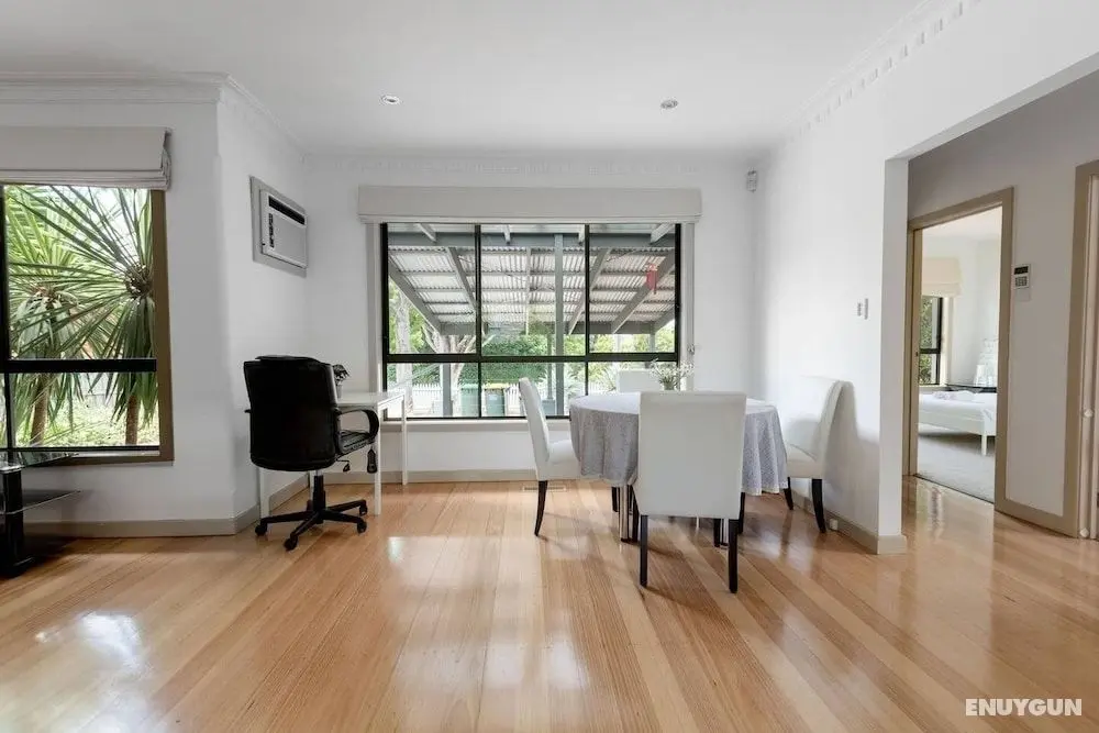 Spacious 3bedrooms big House@mitcham - Oda