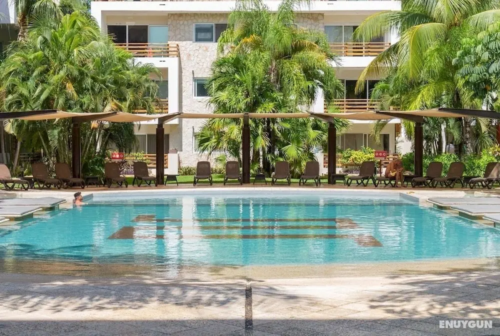 Spacious 3BR Penthouse Private Jacuzzi Rooftop Security Wifi Best Amenities GYM - Oda