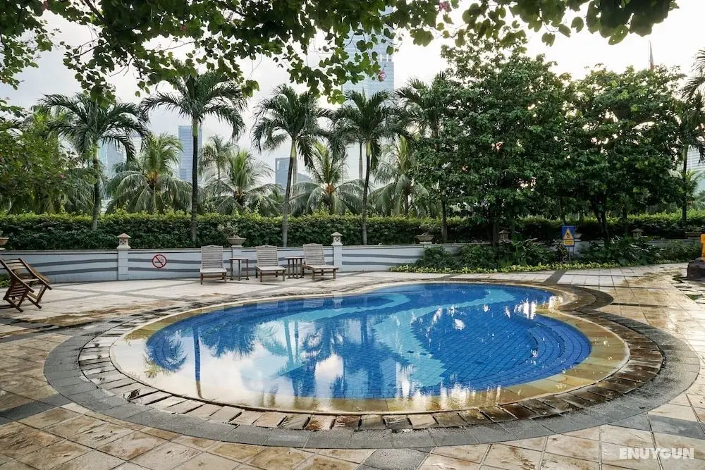 Spacious 3BR Puri Casablanca Apartment near Kota Kasablanka Mall - Havuz