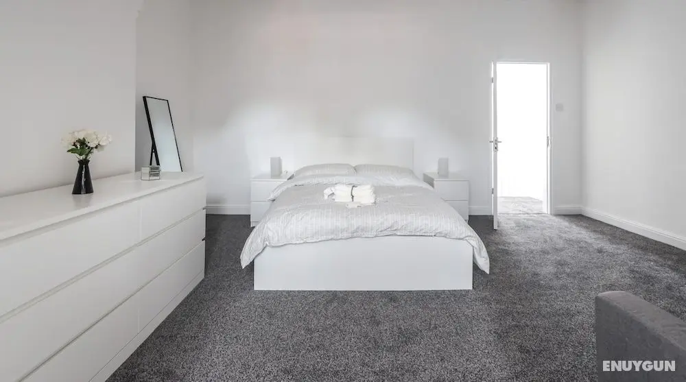 Spacious 4 Bed House in Birmingham, Suitable for Contractors - Öne Çıkan Resim