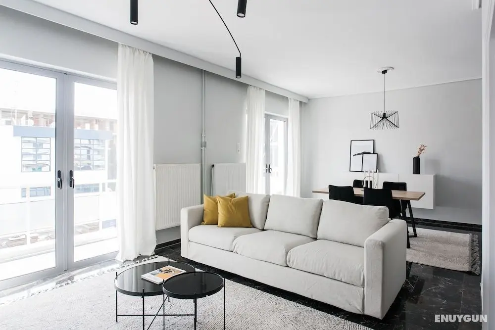 Spacious & Airy 1 Bedroom Apartment near HELEXPO - Öne Çıkan Resim