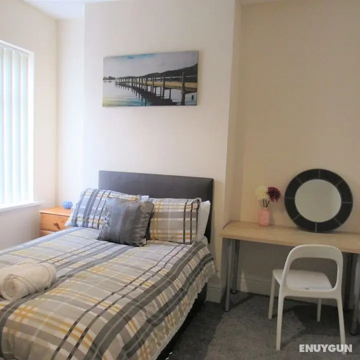 Spacious Apartment Heaton - Öne Çıkan Resim