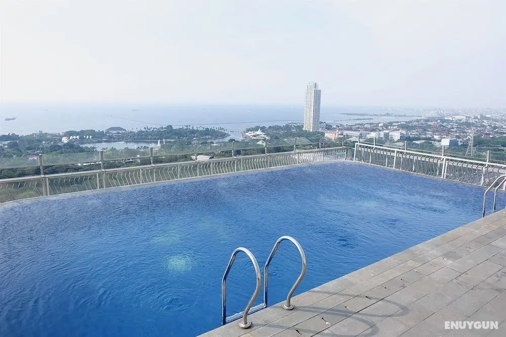 Spacious Apartment @ Northland Ancol Residence - Oda Manzaraları