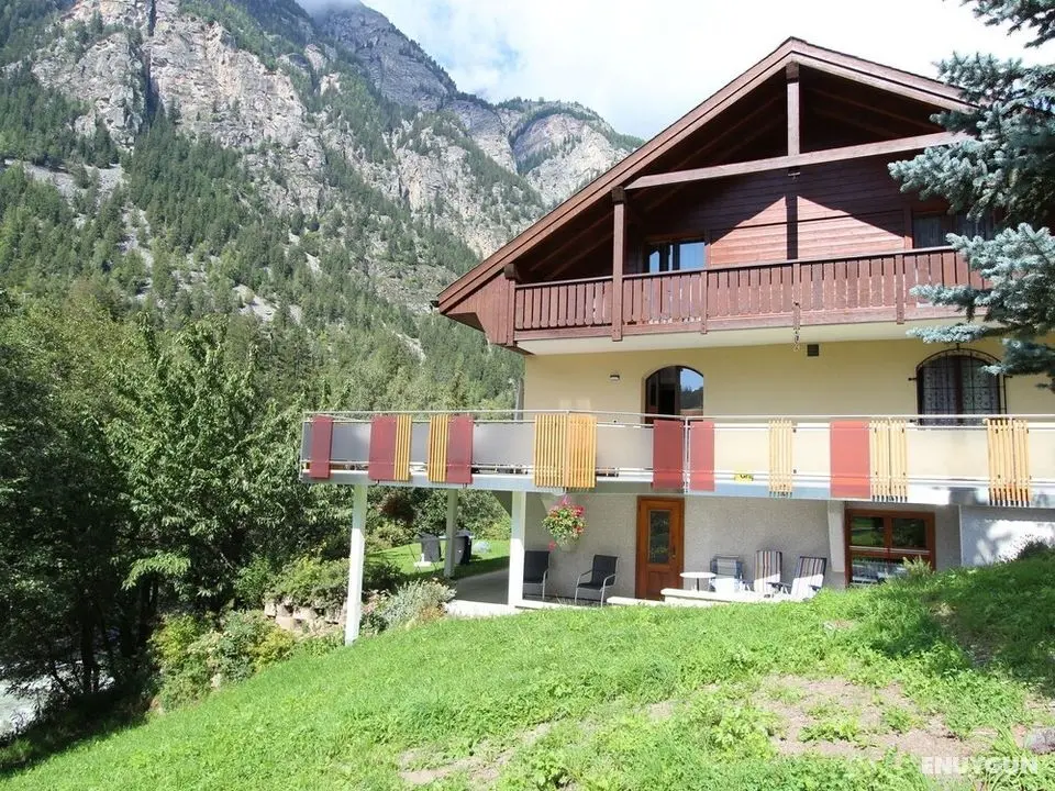 Spacious Apartment in Saint Niklaus near Mattertal Ski Area - Öne Çıkan Resim