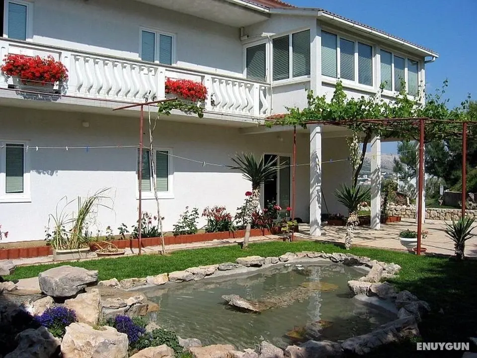 Spacious Apartment With Terrace and Amazing sea Vew,bbq in Garden for use - Öne Çıkan Resim