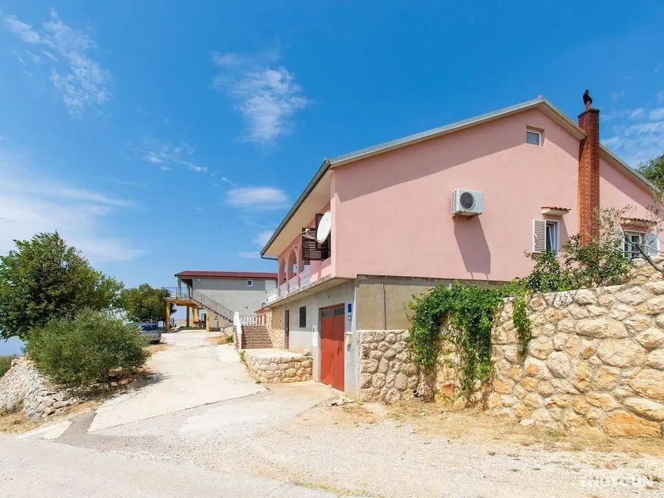 Spacious Apartment in Tribanj With Terrace - Lobi