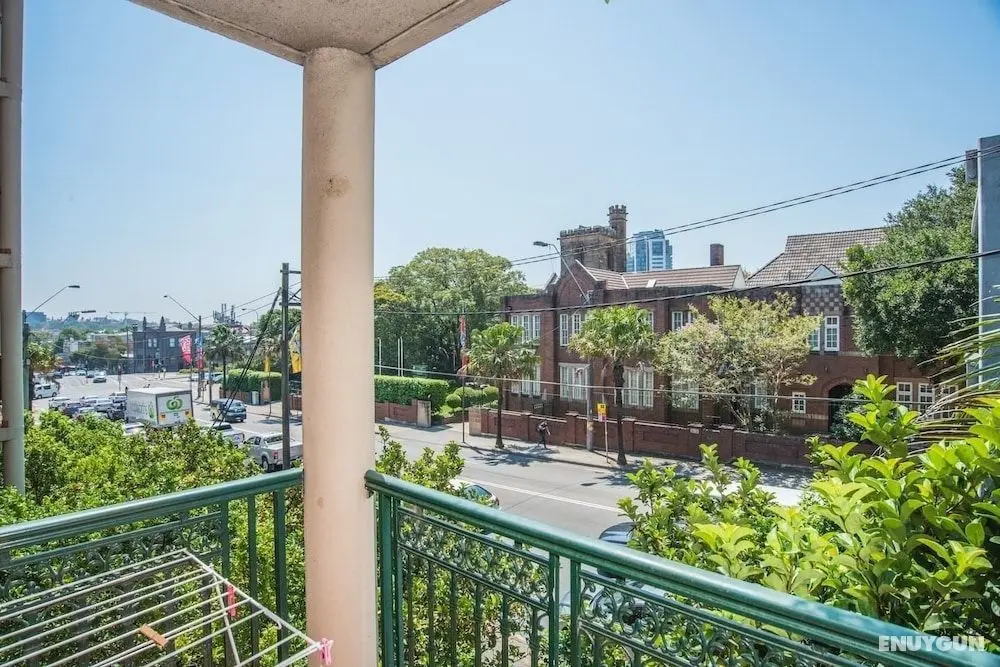Spacious & Cozy Apartment In Heart Of Redfern - Oda Düzeni