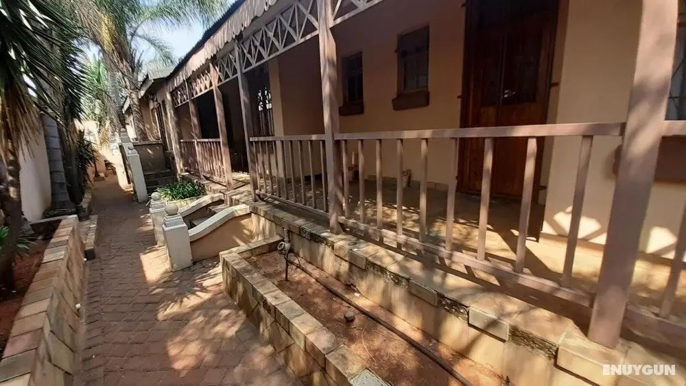 Spacious Double Room in Lovely Guesthouse - Mülk Olanakları