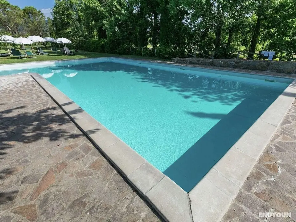 Spacious Holiday Home in Bucine With Private Pool - Öne Çıkan Resim