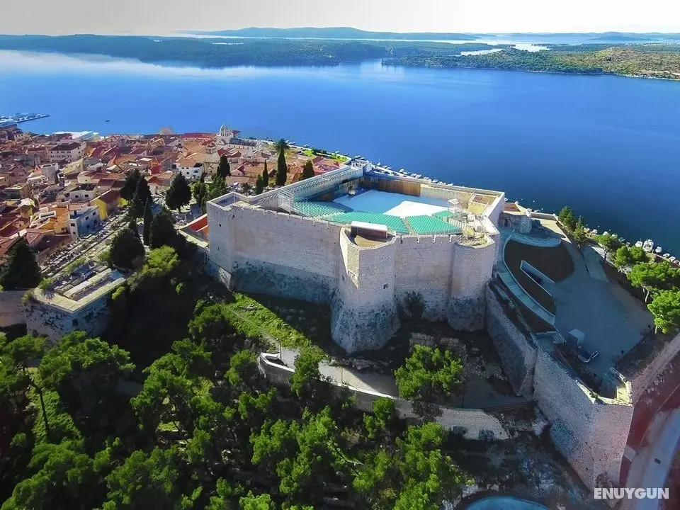 Spacious Holiday Home in Pakoštane near Sea - Konum Öne Çıkanlar