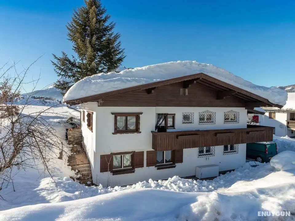 Spacious Holiday Home in Sankt Johann near Ski Area - Öne Çıkan Resim
