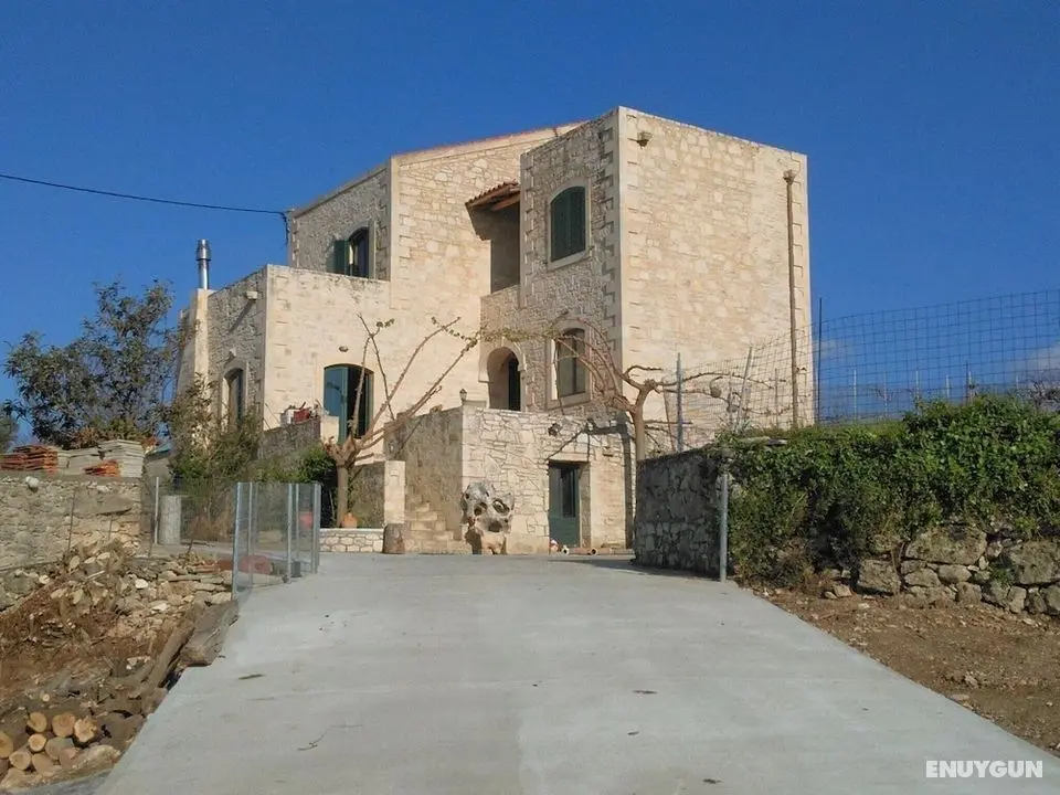 Spacious Villa in Margarites With Private Garden - Öne Çıkan Resim