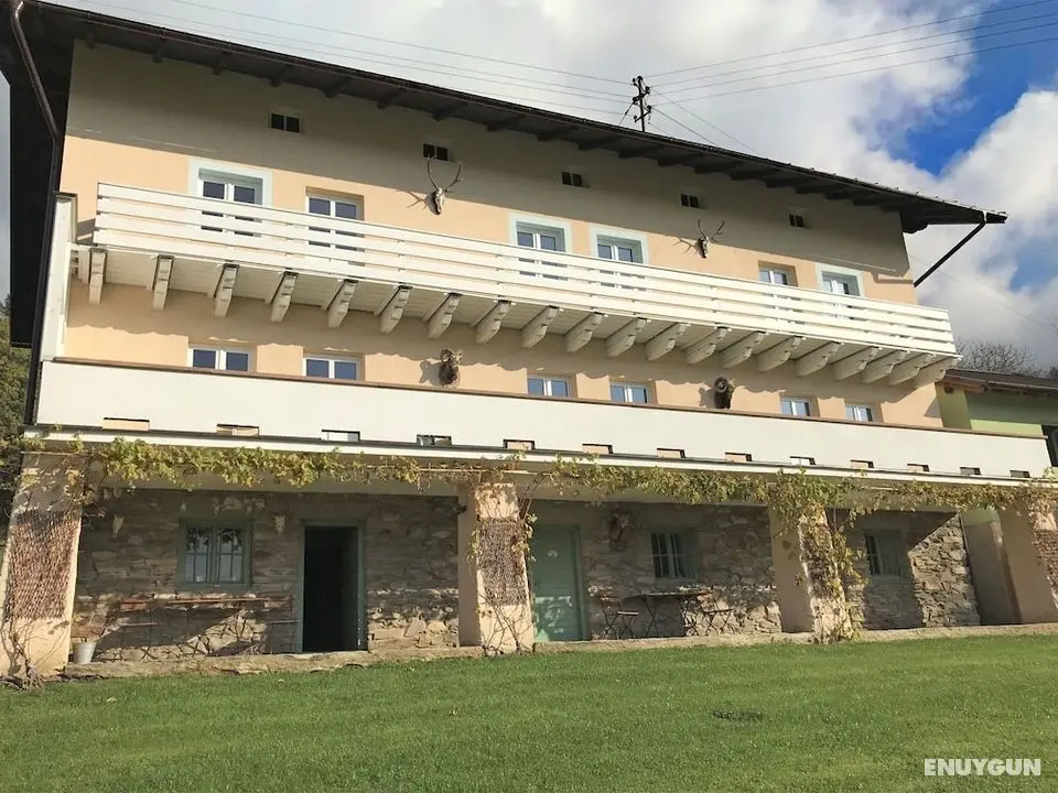 Spacious Villa near Forest in Buchet - Öne Çıkan Resim