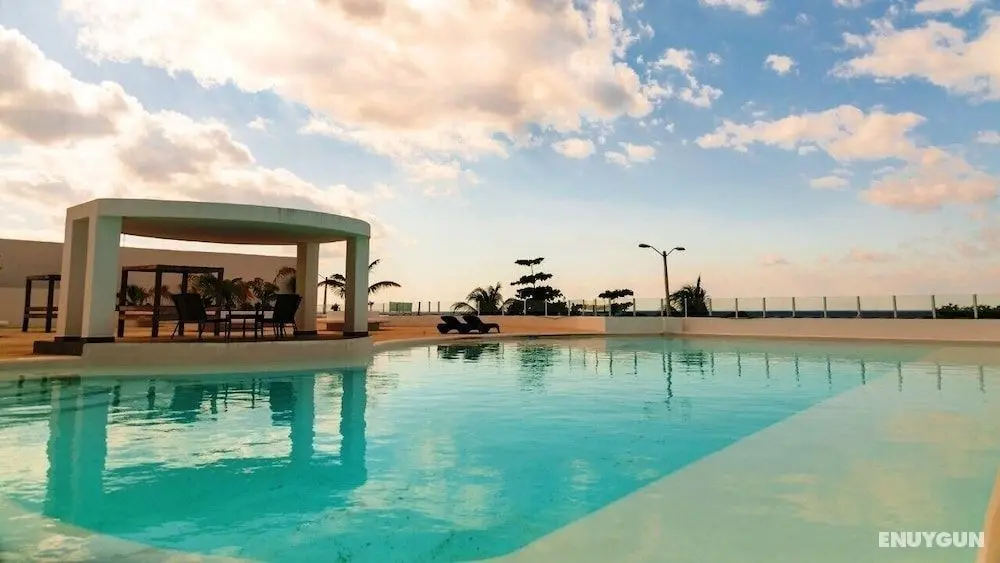 Spacious oceanfront loft # A1 - Havuz