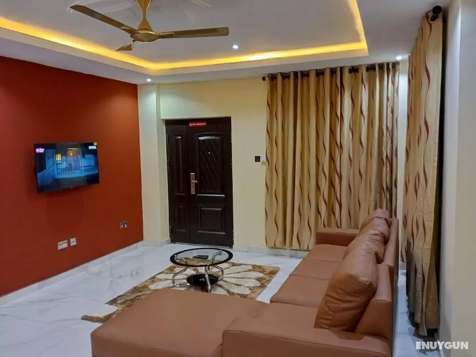 Spacious & Outstanding 3-bed Furnished Apartment - Öne Çıkan Resim