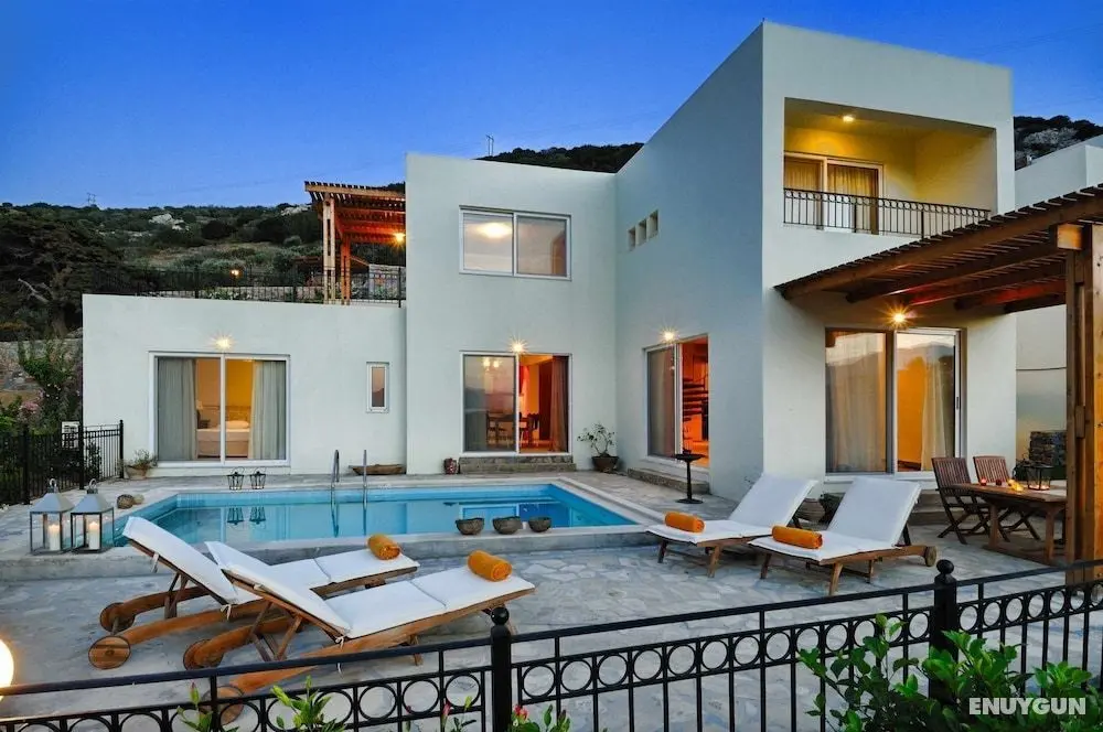 Spacious Villa With Private Pool and sea View, Just 150 Meters From the sea - Öne Çıkan Resim