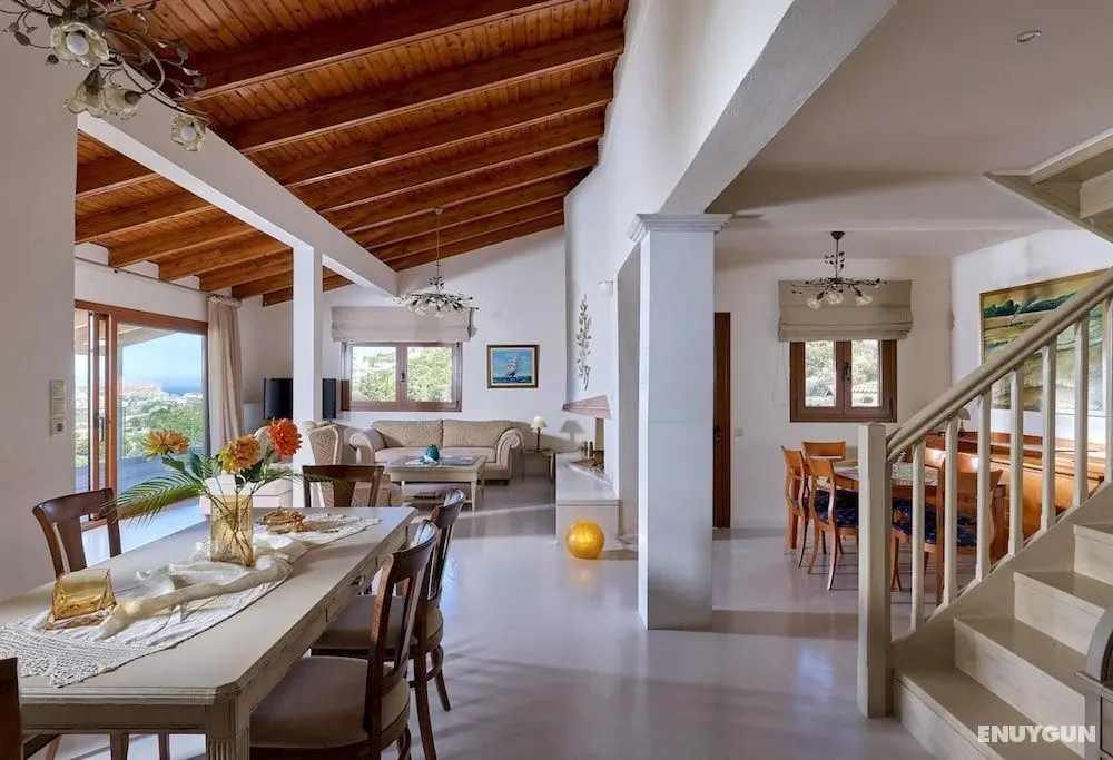 Spacious Villa With Shared Pool and Amazing View - Oda