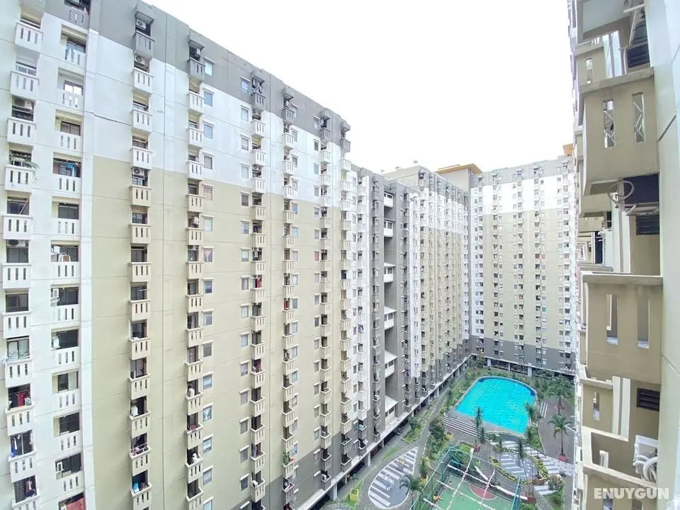 Spacious Studio Furnished Apartment At Gateway Ahmad Yani Cicadas Bandung - Dış Mekan