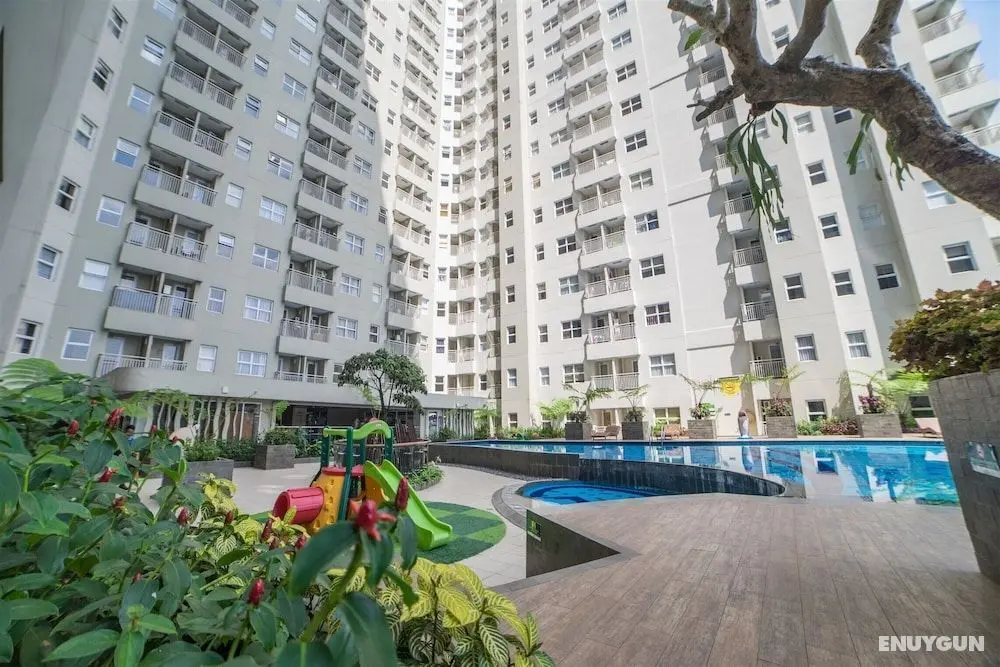 Spacious Studio Room Apartment At Parahyangan Residence - Dış Mekan