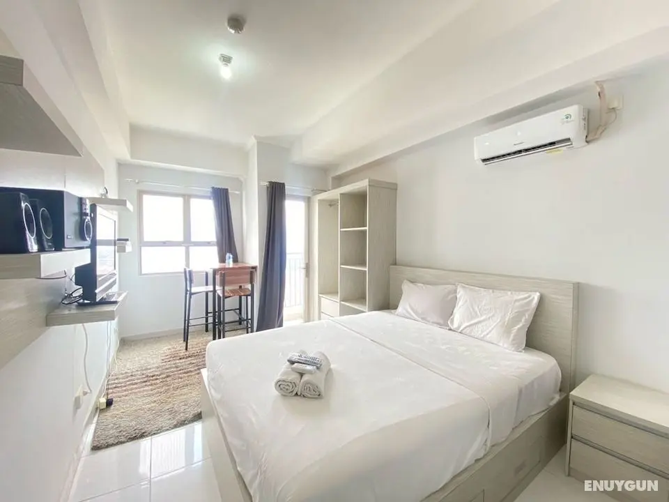 Spacious Studio Room At Mekarwangi Square Cibaduyut Apartment - Oda