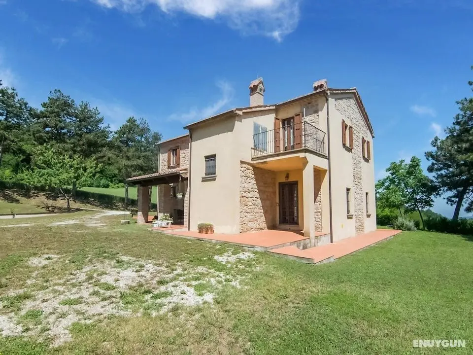 Spacious Villa in Tavoleto With Swimming Pool - Öne Çıkan Resim