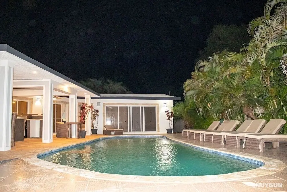 Specially Design 6 Bedroom Villa With King Beds - Dış Mekan