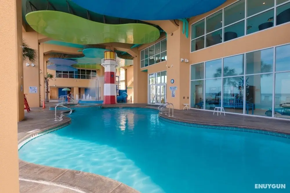 Splash Resort 1102w - Öne Çıkan Resim
