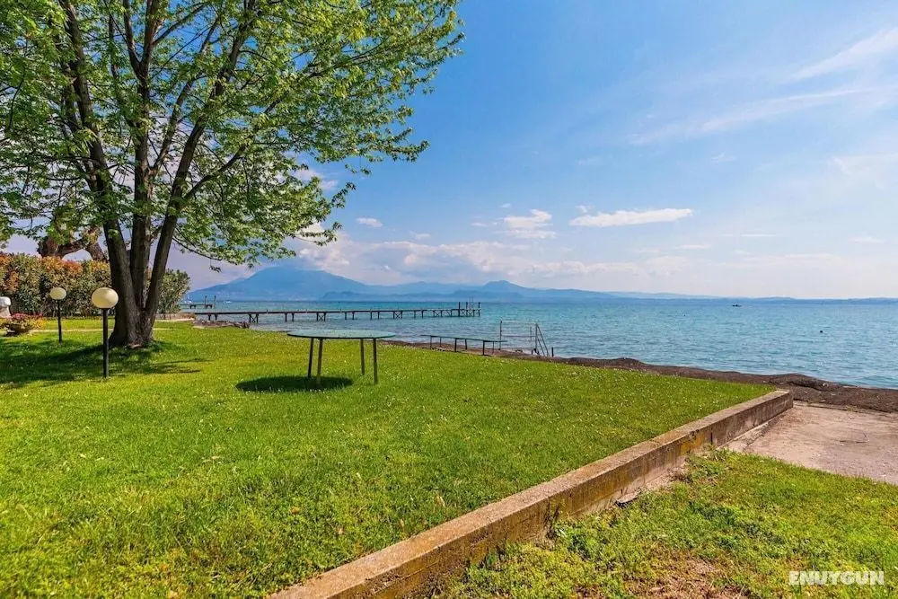 Splendid Apartment PT 1 sul Lago by Wonderful Italy - Oda
