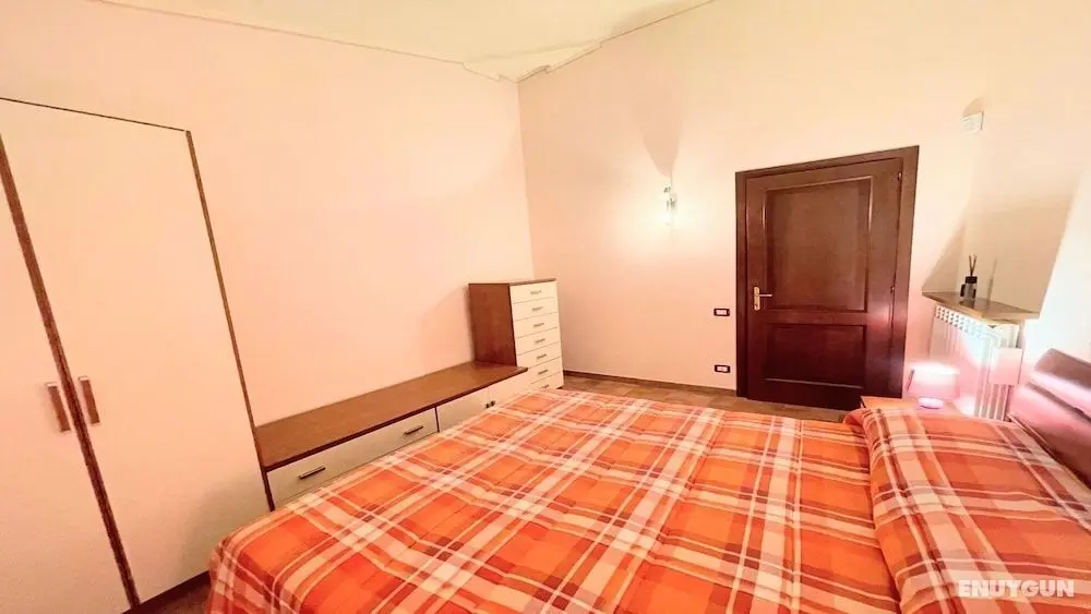 Spoleto Storico Spacious City House - car Unnecessary - Wifi - Sleeps 10 - Oda
