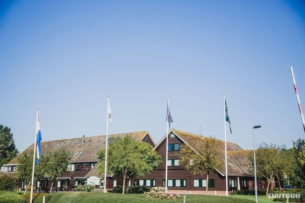 Hotel, Sportsbar & Brasserie Dorhout Mees - Dış Mekan