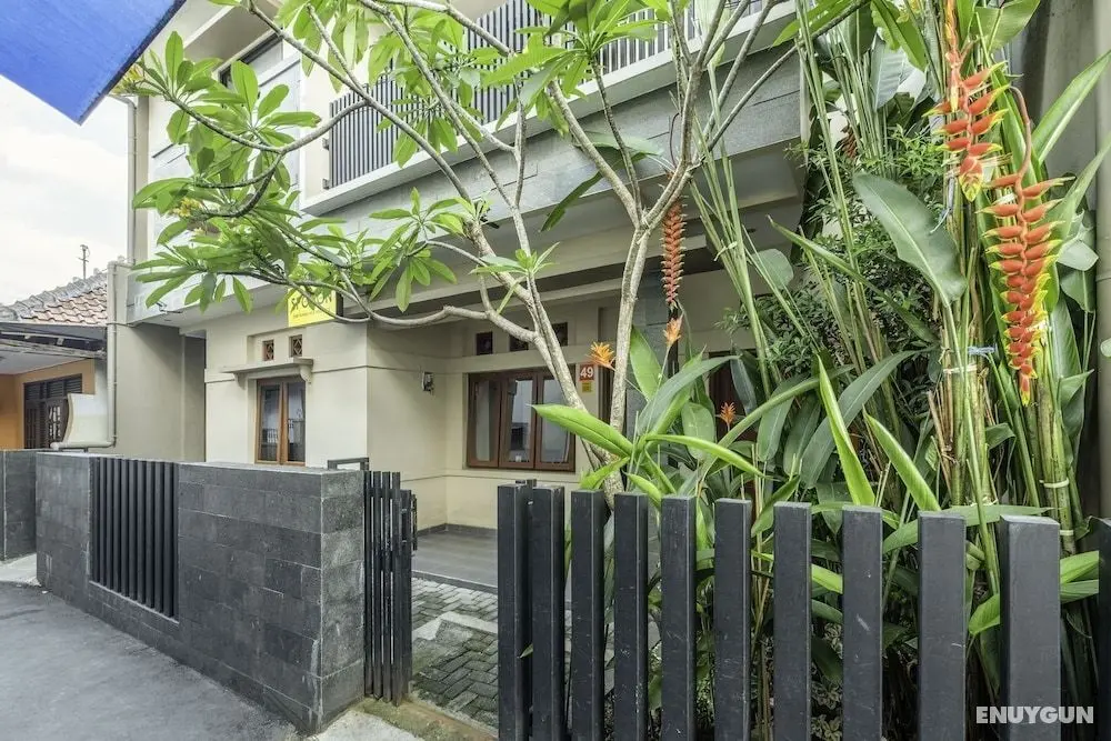 SPOT ON 2080 Rumah Kita Residence - Dış Mekan