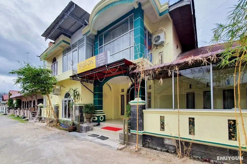 SPOT ON 2556 Lubuk Nyarai Homestay Syariah - Dış Mekan