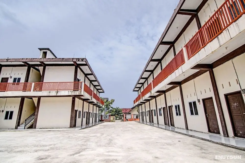 SPOT ON 91699 Homestay Hj Lela Syariah - Lobi