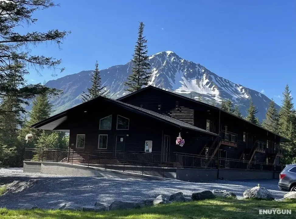 Spruce Lodge - Öne Çıkan Resim
