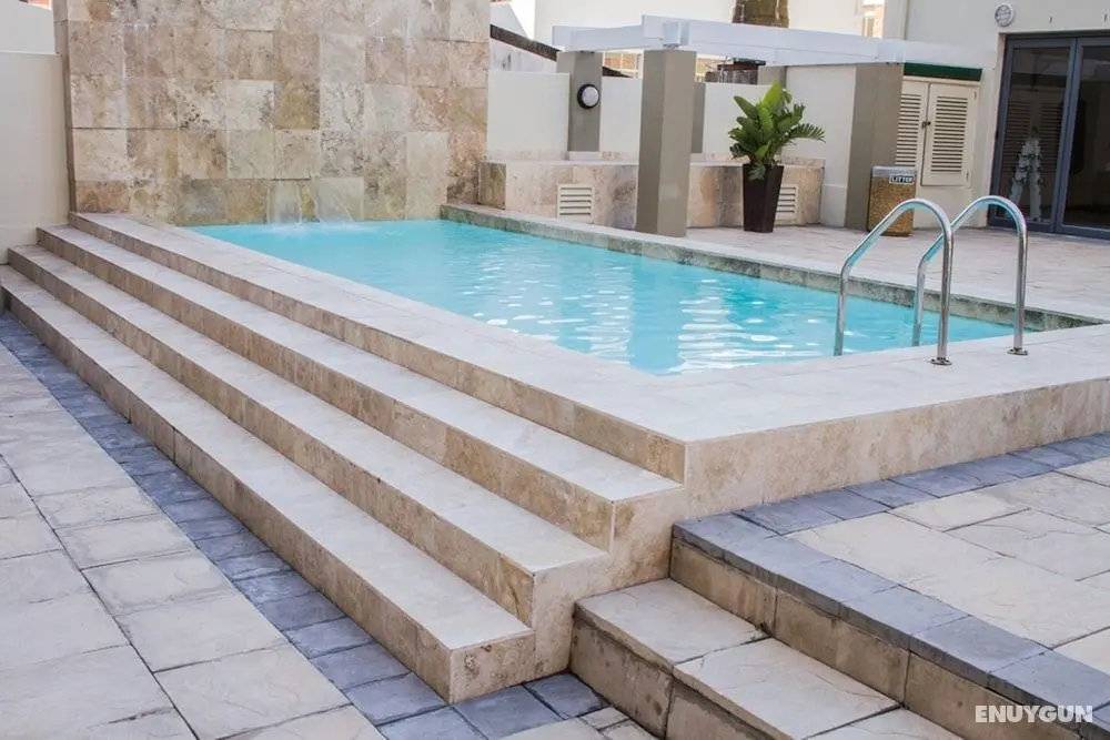 The Square Apartments by CTHA - Öne Çıkan Resim