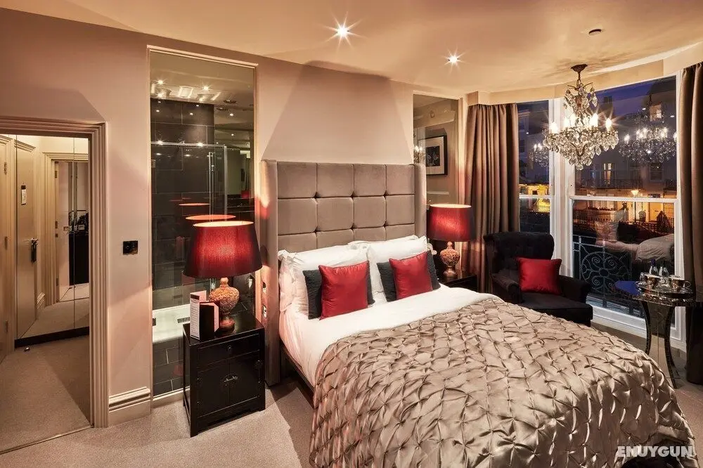 Square Townhouse - Öne Çıkan Resim