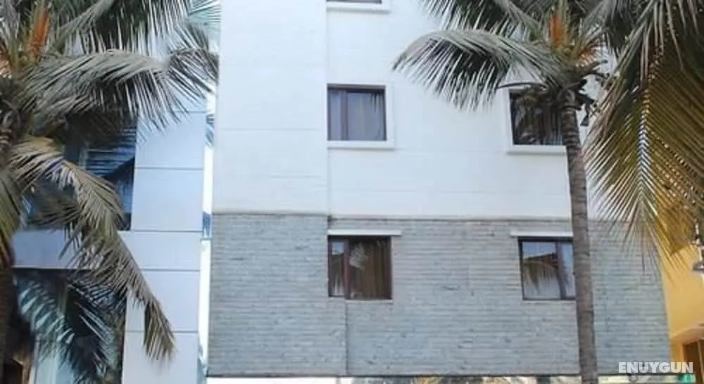 Sri Krishna Suites - Dış Mekan