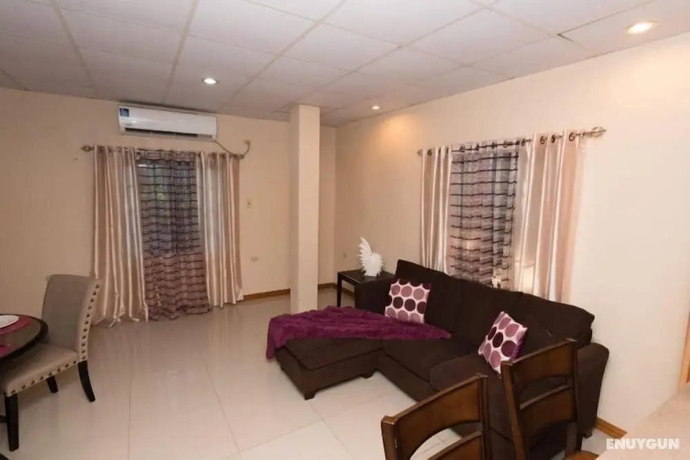 Stacys Place St James Ground Floor 2 Bedroom - Oda