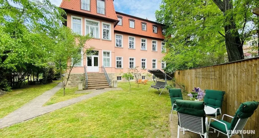 Stadtvilla bei Peters Leipzig - Öne Çıkan Resim